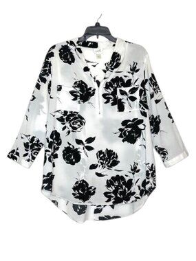 Jaclyn Smith Collection Black White Floral V-neck Zip Tunic XL